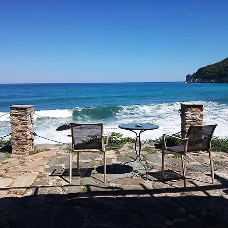 Pilion-unique House At The Aegean Sea Case de vacanță Keramídhion